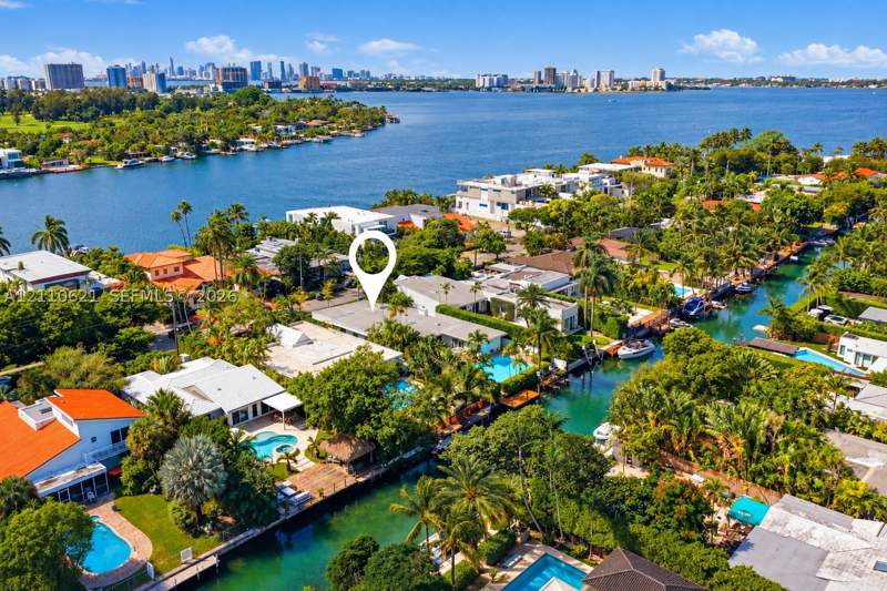 4 bedroom SingleFamilyResidence at 1777 Daytonia Rd, Biscayne Point, Miami Beach — photo 3