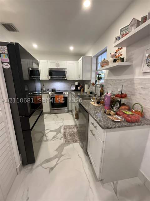 25627 SW 125th Pl, Homestead FL - photo 7 of 23