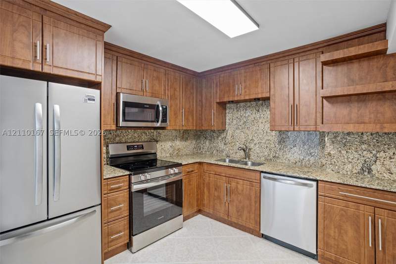 2 bedroom Condominium at 2851 NE 183rd St 309E, Admirals Port Condo West, Aventura — photo 4