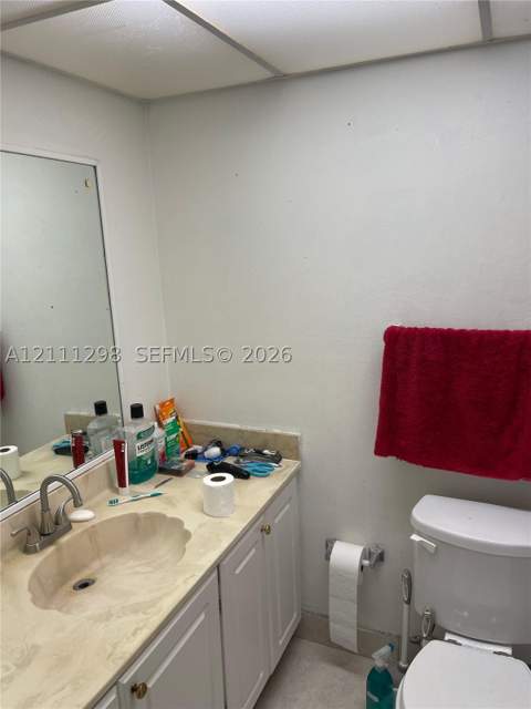 210 172nd St 323, Sunny Isles Beach FL - photo 11 of 13