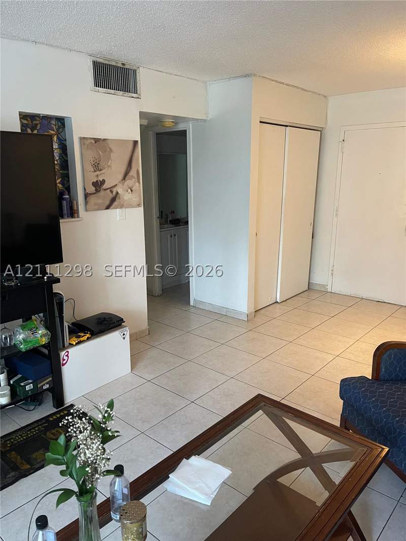 1 bedroom Condominium at 210 172nd St 323, Avila South Condo, Sunny Isles Beach — photo 2