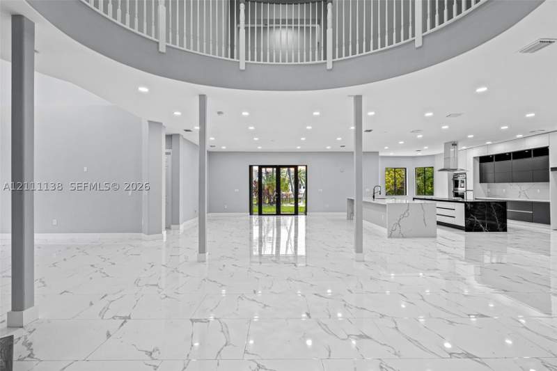 5 bedroom SingleFamilyResidence at 19363 SW 79th Ave, Cutler Cay, Cutler Bay — photo 5