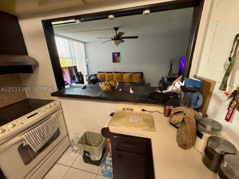 210 172nd St 529, Sunny Isles Beach FL - photo 11 of 14