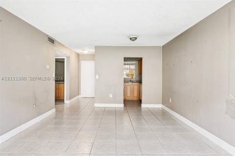 5400 SW 77th Ct 1J, Miami FL - photo 10 of 22