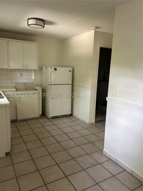 682 W 37th St, Hialeah FL - photo 13 of 22