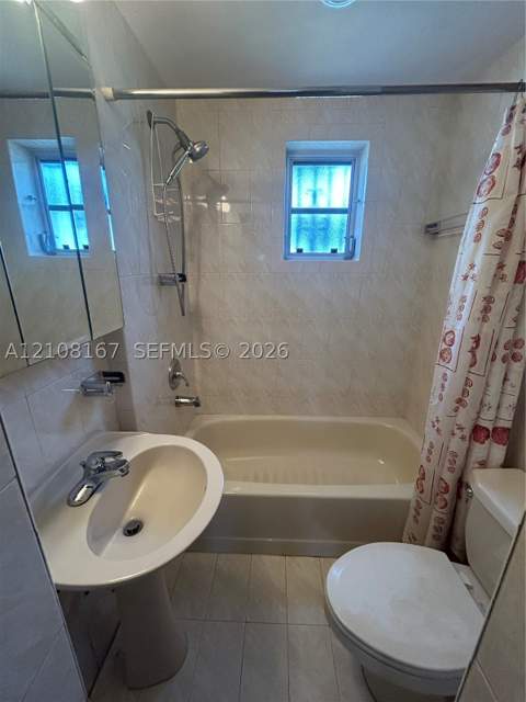 682 W 37th St, Hialeah FL - photo 8 of 22