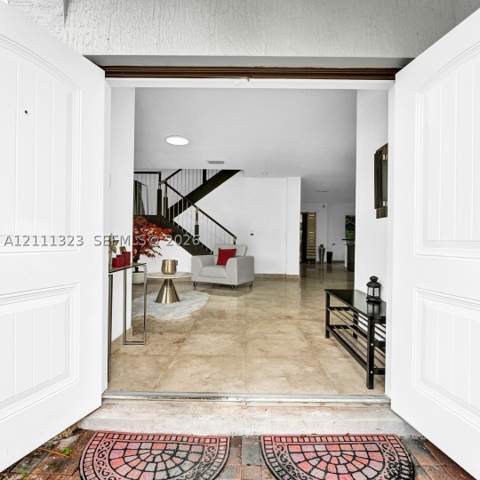 9770 NW 10th St, Miami FL - photo 7 of 71