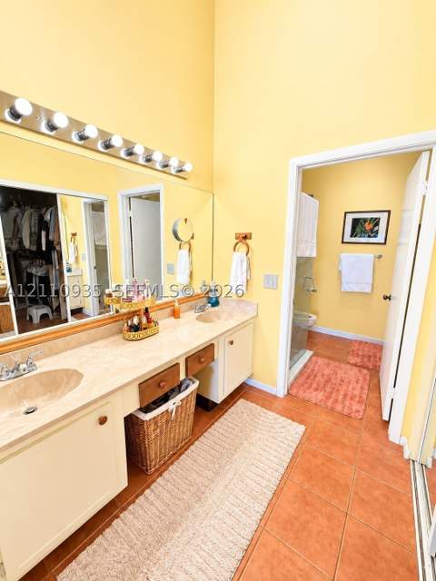 3530 Magellan Cir 618, Aventura FL - photo 12 of 24