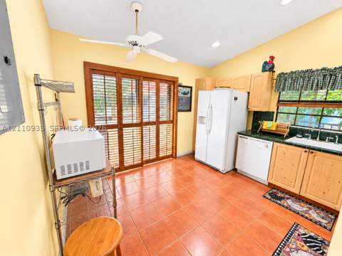 3530 Magellan Cir 618, Aventura FL - photo 8 of 24