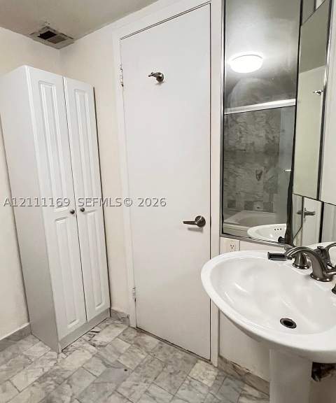 10068 SW 77th Ct, Miami FL - photo 6 of 12
