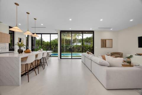 5765 SW 47th St, Miami FL - photo 10 of 49