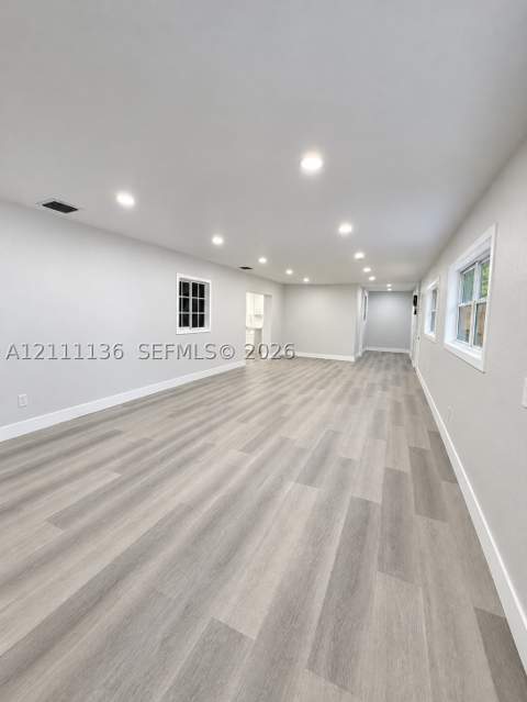 2870 NW 205th St, Miami Gardens FL - photo 10 of 33