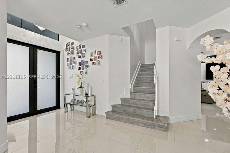 5 bedroom SingleFamilyResidence at 10852 SW 245th St, Villas Del Campo Sub, Homestead — photo 5