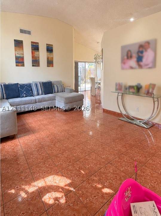 4 bedroom SingleFamilyResidence at 8110 SW 157th Ct, Parcel G At Lago Mar, Miami — photo 2