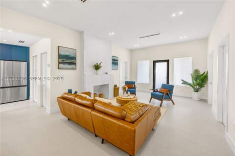 862 NE 82nd St, Miami FL - photo 8 of 46