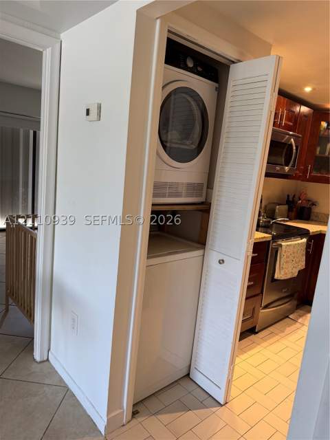 8255 Abbott Ave 402, Miami Beach FL - photo 8 of 17