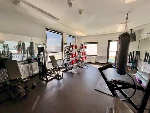 5555 Collins Ave 5C, Miami Beach FL - photo 18 of 36