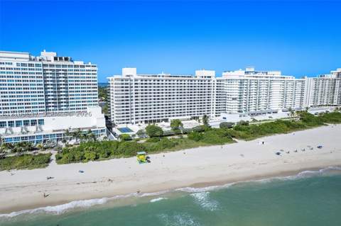 5555 Collins Ave 5C, Miami Beach FL - photo 24 of 36