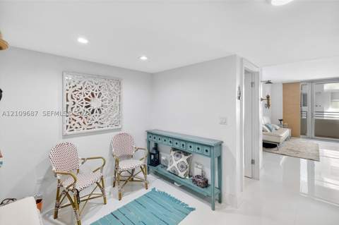 5555 Collins Ave 5C, Miami Beach FL - photo 8 of 36