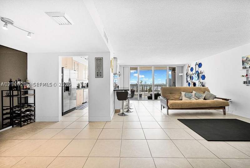 2 bedroom Condominium at 18041 Biscayne Blvd 1201, Del Prado Marina, Aventura — photo 2