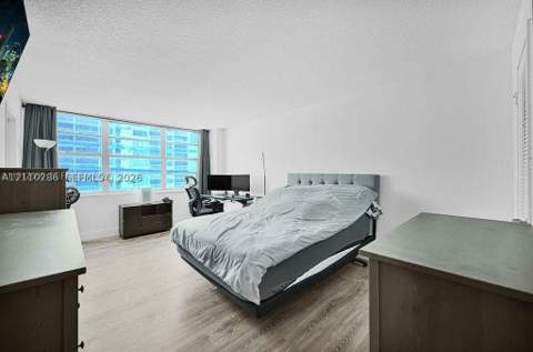 18041 Biscayne Blvd 1201, Aventura FL - photo 7 of 29
