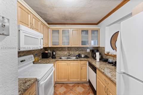 8045 NW 7th St 2402, Miami FL - photo 8 of 17
