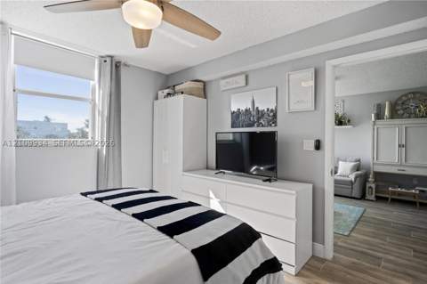 80 S Shore Dr 205, Miami Beach FL - photo 18 of 25
