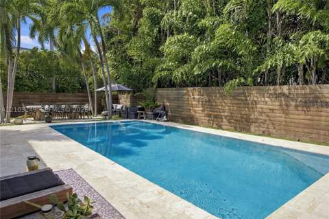 405 W Dilido Dr, Miami Beach FL - photo 7 of 22