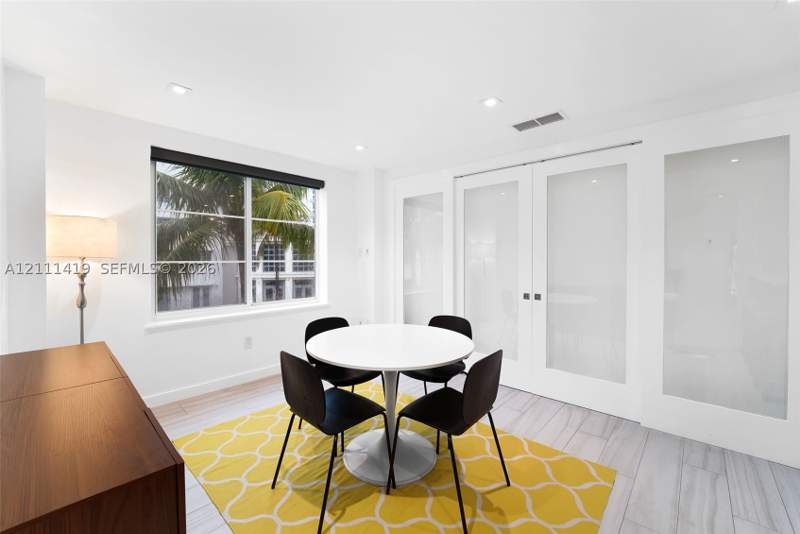 2 bedroom Condominium at 1460 Ocean Dr 307, The Drake Condo, Miami Beach — photo 4