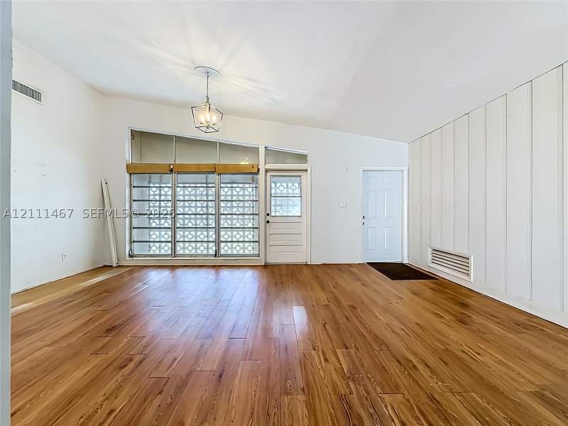 4 bedroom SingleFamilyResidence at 8451 SW 35th Ter, Coral Way Village Sec A P, Miami — photo 5