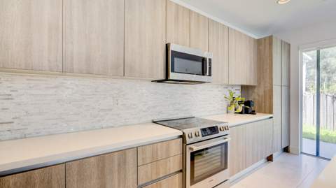 10241 NW 72nd Terrace, Doral FL - photo 9 of 49