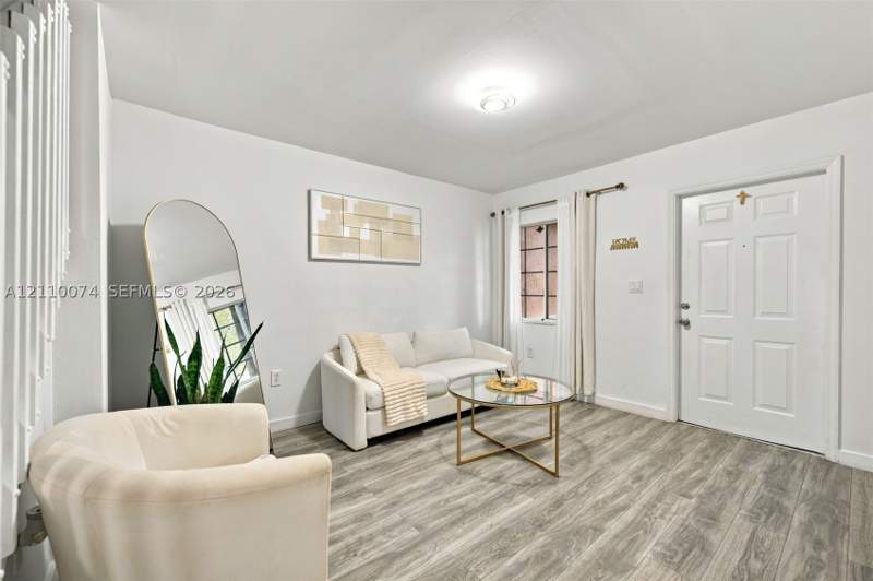 4 bedroom Townhouse at 17370 NW 69th Ct 304, Bonita Golf View Townvill, Hialeah — photo 4