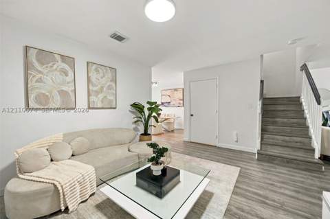 17370 NW 69th Ct 304, Hialeah FL - photo 7 of 37