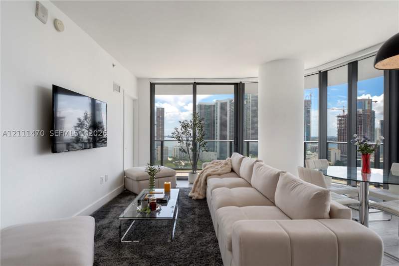 2 bedroom Condominium at 121 NE 34th St 2204, 3401 Midtown Condo, Miami — photo 3