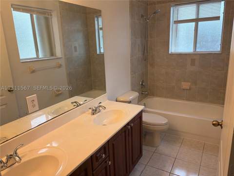 21514 SW 90th Ave, Cutler Bay FL - photo 10 of 23
