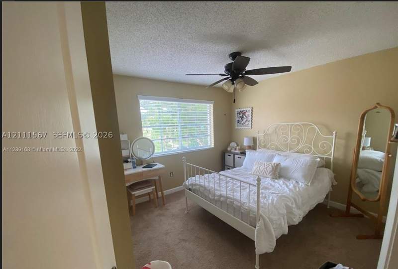 4 bedroom SingleFamilyResidence at 21514 SW 90th Ave, Lakes By The Bay Sec 8, Cutler Bay — photo 4