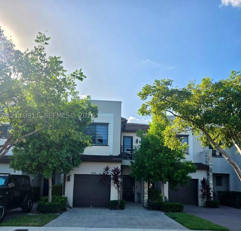 3 bedroom Townhouse at 20570 NE 2nd Ct, Via Ventura Neighborhood, Miami — photo 2