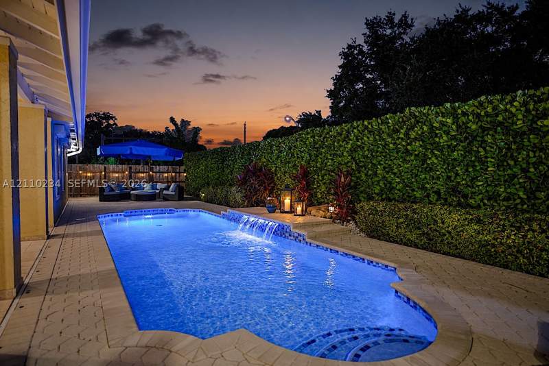 4 bedroom SingleFamilyResidence at 8601 SW 82nd Ter, Dadeland Park Sub, Miami — photo 2