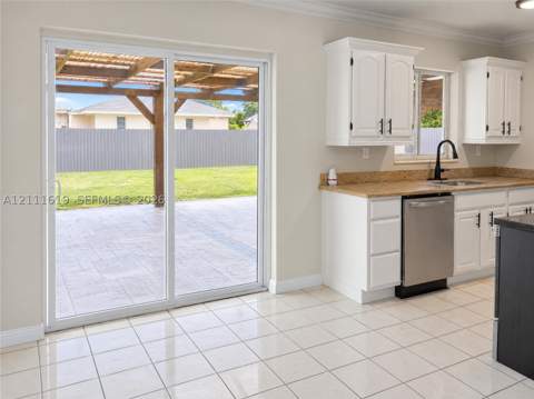 18105 NW 7th Ct, Miami Gardens FL - photo 7 of 16