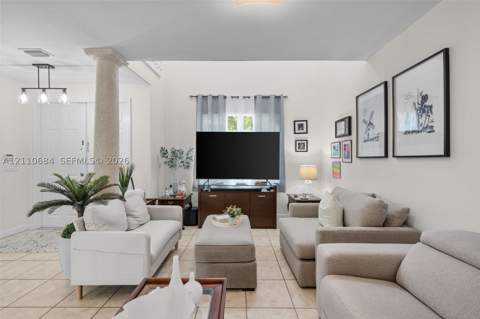 13542 SW 177th Ter, Miami FL - photo 10 of 79
