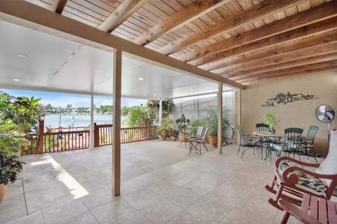 7120 W 17th Ct, Hialeah FL - photo 9 of 43