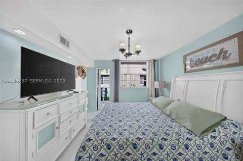 335 Collins 203, Miami Beach FL - photo 6 of 18