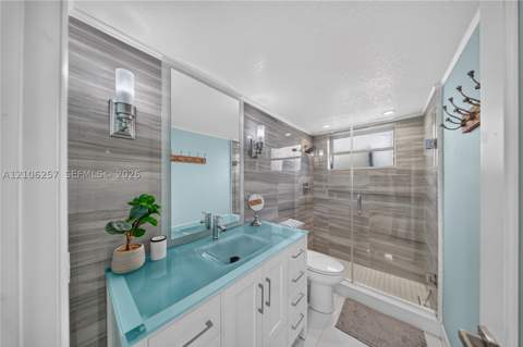 335 Collins 203, Miami Beach FL - photo 8 of 18