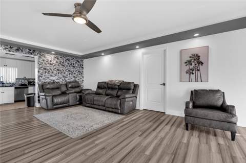 17135 NW 19th Ave, Miami Gardens FL - photo 11 of 45