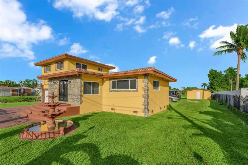 4 bedroom SingleFamilyResidence at 17135 NW 19th Ave, Sunny Isles Inland, Miami Gardens — photo 3