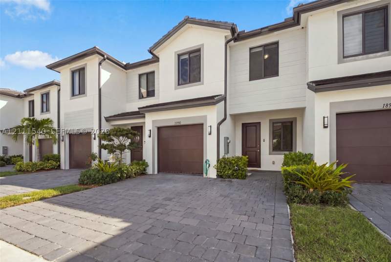 3 bedroom Townhouse at 18950 SW 345th Ter, Century Park Square, Homestead — photo 3