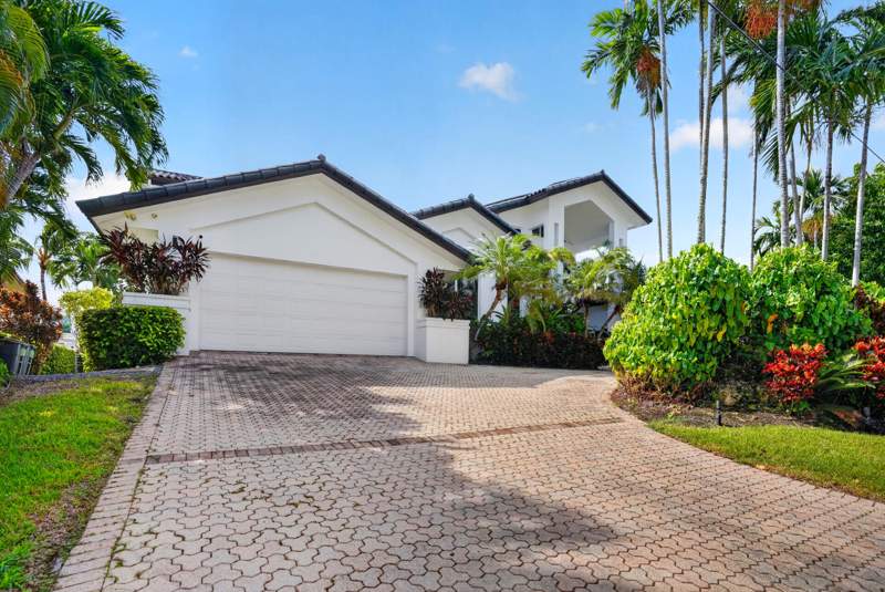 4 bedroom SingleFamilyResidence at 1080 San Pedro Avenue, Coral Bay Sec B, Coral Gables — photo 4