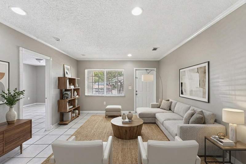 4 bedroom SingleFamilyResidence at 17837 SW 114th Avenue, Torrent Sub, Miami — photo 2