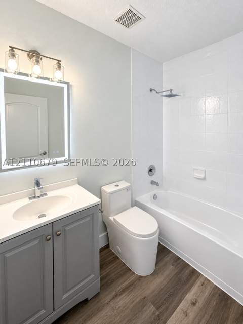 7301 NW 174th Ter 107, Hialeah FL - photo 7 of 17