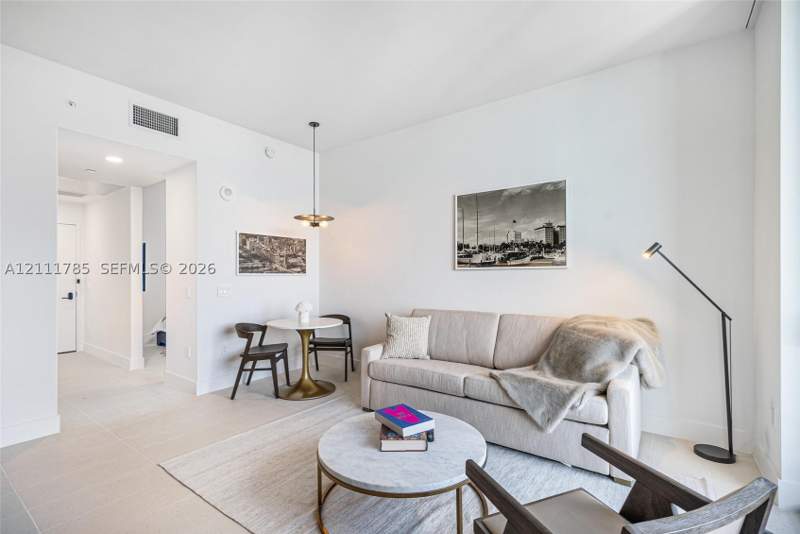 1 bedroom Condominium at 159 NE 6th St 4803, Gale Residences, Miami — photo 3
